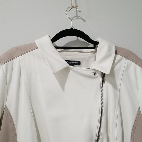 INC 3X Plus White / Tan Blazer Jacket - Picture 5 of 6